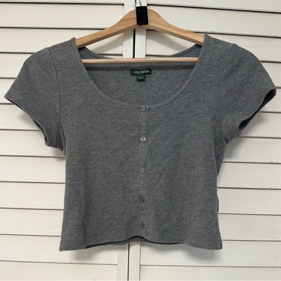 Assorted Crop Tops, Assorted Sizes - Picture 9 of 16
